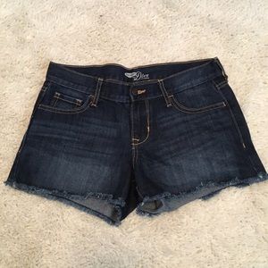 Old Navy “The Diva” Frayed Hem Denim Shorts